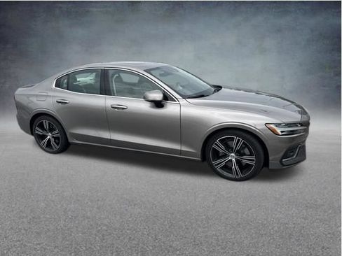 Used 2019 Volvo S60 T6 Inscription AWD/4WD image 3