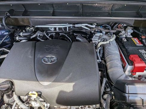 Used 2022 Toyota Highlander Platinum AWD/4WD image 23