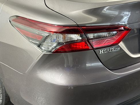 Used 2022 Toyota Camry LE FWD image 35