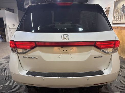 Used 2015 Honda Odyssey Touring Elite image 4