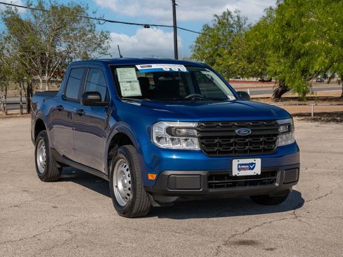 Used 2023 Ford Maverick XL image 1