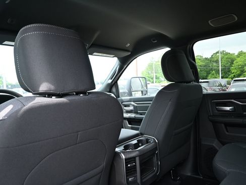 New 2026 RAM 2500 Big Horn AWD/4WD image 24