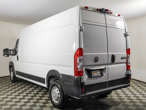 Used 2023 RAM ProMaster 2500 FWD image 17