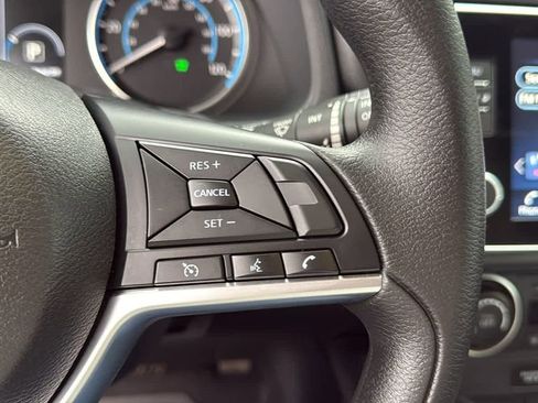 Certified 2022 Nissan Leaf S image 23