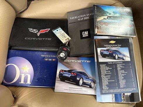 Used 2007 Chevrolet Corvette Coupe w/ Preferred Equipment Group image 61