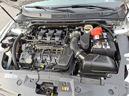 Used 2015 Ford Taurus SEL w/ Equipment Group 201A image 26