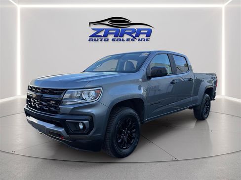 Used 2021 Chevrolet Colorado Z71 w/ Safety Package AWD/4WD image 3