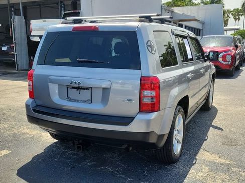 Used 2017 Jeep Patriot Latitude FWD image 3