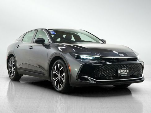 Used 2024 Toyota Crown Limited image 7