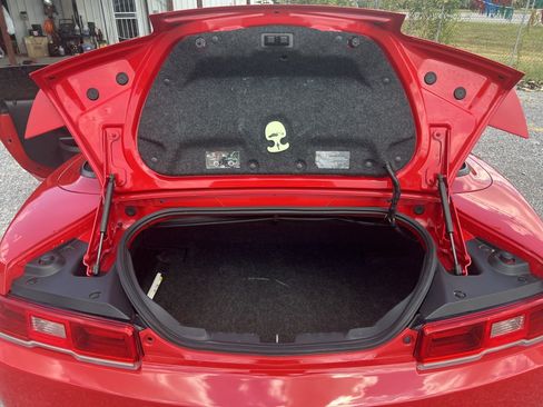 Used 2015 Chevrolet Camaro LT RWD image 12