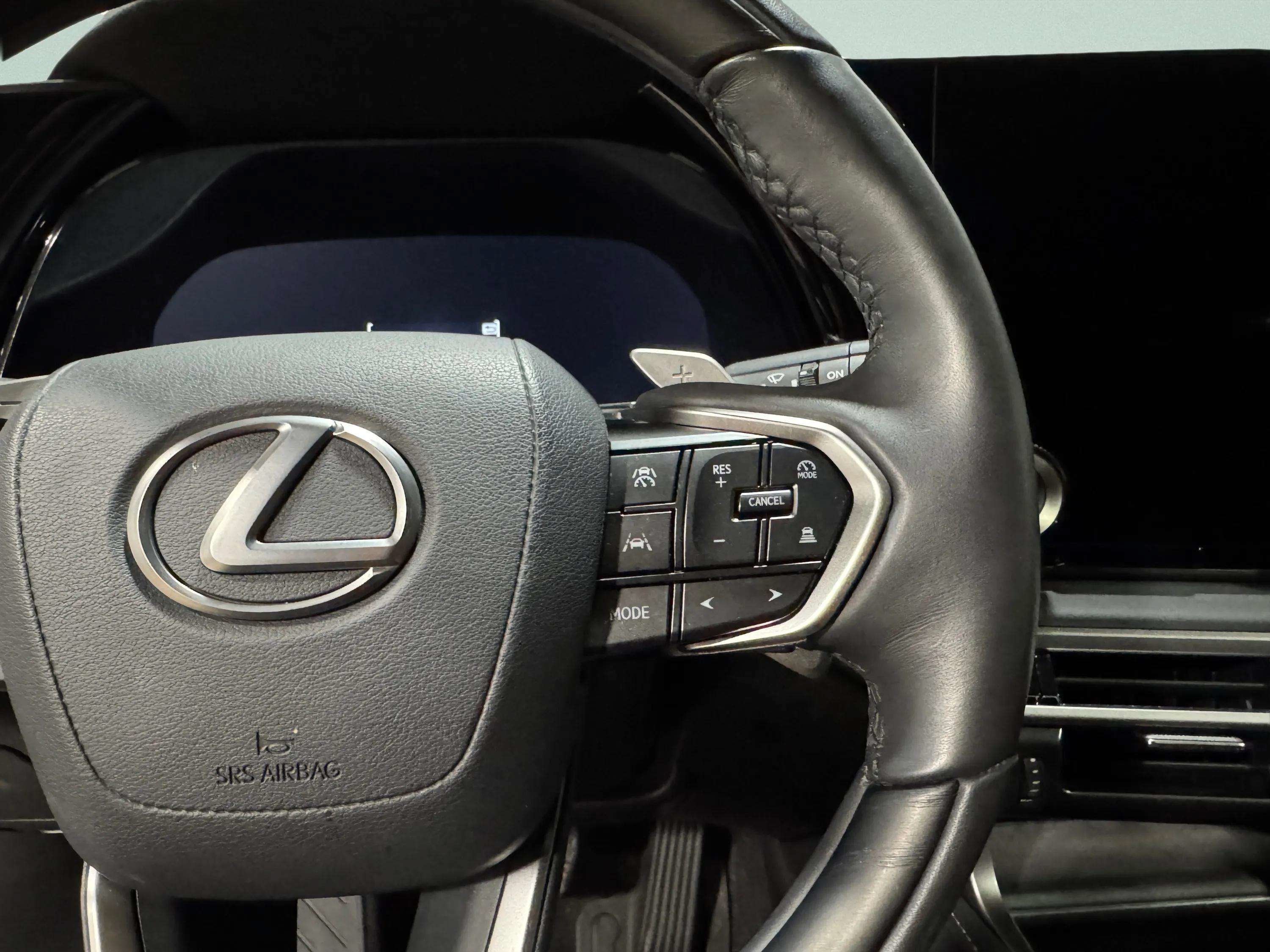 Certified 2025 Lexus RX 350 Premium w/ Convenience Package AWD/4WD image 19