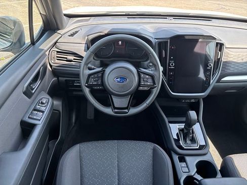 Used 2025 Subaru Forester Premium AWD/4WD image 13
