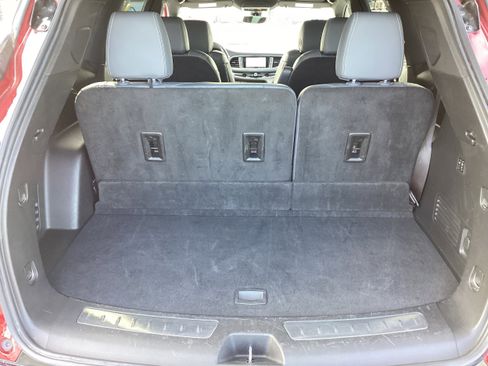 Used 2024 Buick Enclave Premium image 15