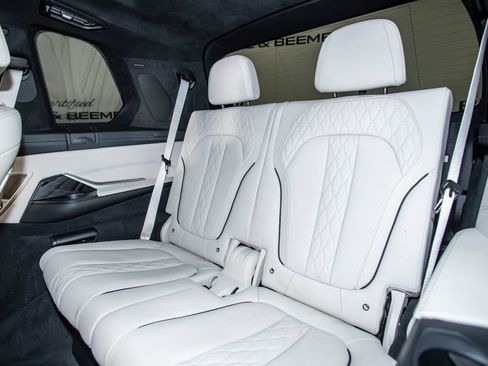 Used 2021 BMW ALPINA XB7 AWD/4WD image 15