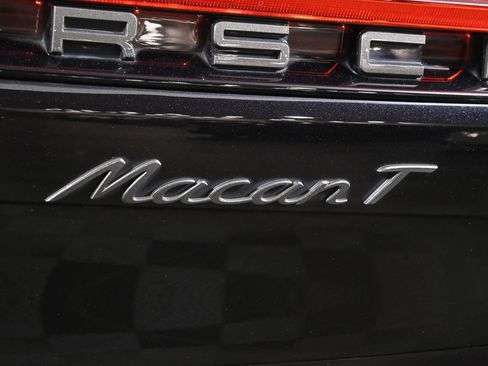 Used 2023 Porsche Macan Turbo AWD/4WD image 43
