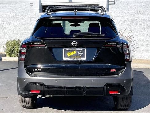 New 2026 Nissan Kicks SR image 3