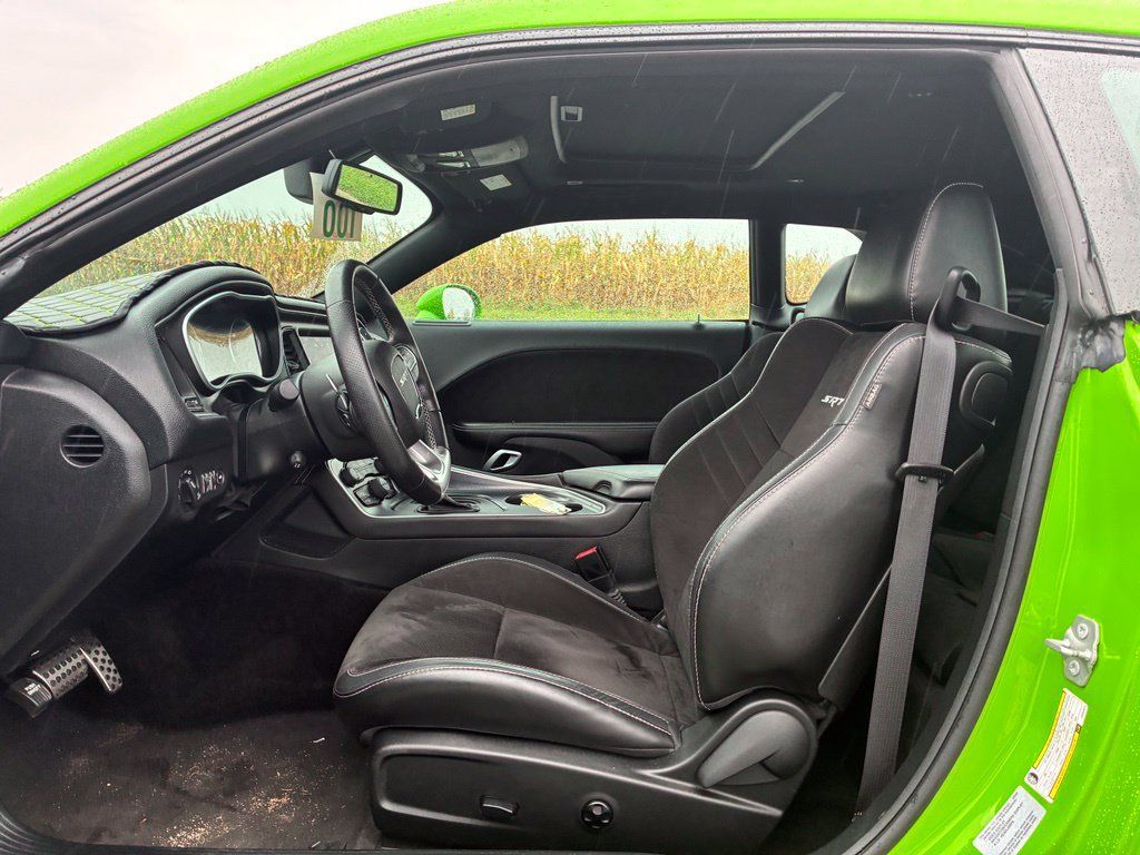 Used 2017 Dodge Challenger SRT RWD image 9