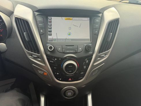 Used 2016 Hyundai Veloster w/ Option Group 03 FWD image 16