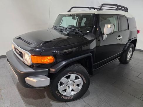 Used 2007 Toyota FJ Cruiser 4WD image 1