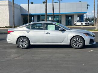 Used 2023 Nissan Altima 2.5 SV video 3