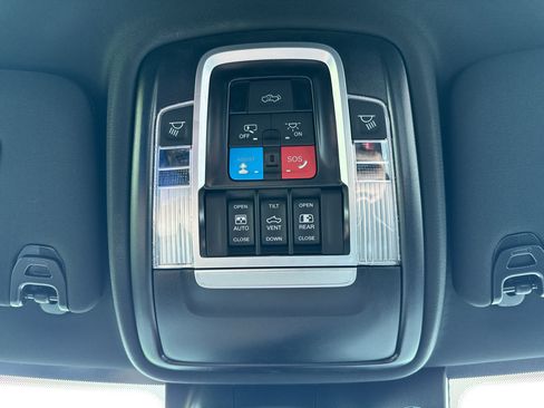 New 2026 RAM 3500 Laramie AWD/4WD image 34