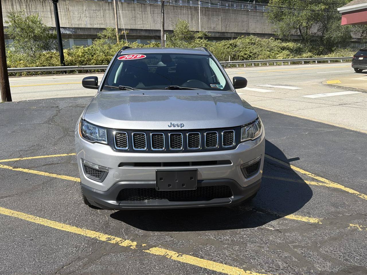 Used 2019 Jeep Compass Sport w/ Cold Weather Group AWD/4WD image 3