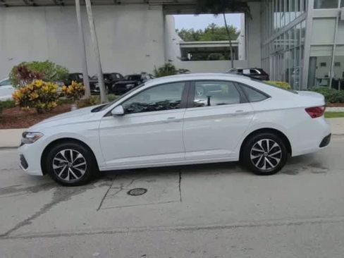 Used 2024 Volkswagen Jetta S FWD image 5