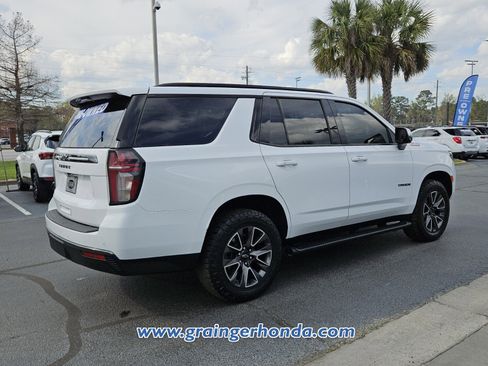 Used 2021 Chevrolet Tahoe Z71 w/ Z71 Signature Package image 5