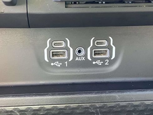 Used 2024 RAM 1500 Laramie AWD/4WD image 26