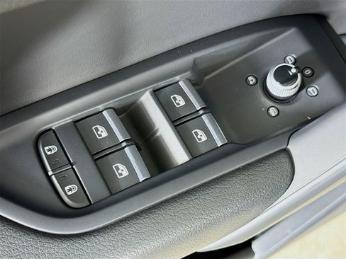 Certified 2023 Audi Q5 2.0T Premium image 17