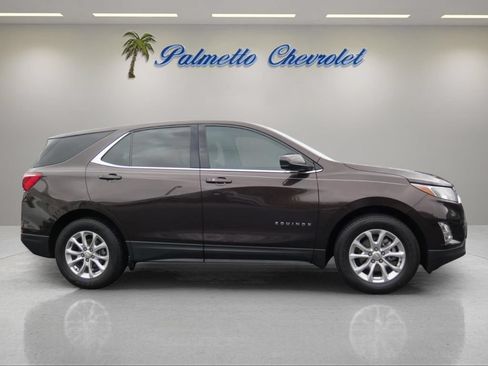 Used 2020 Chevrolet Equinox LT FWD image 2