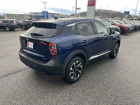 Certified 2025 Nissan Kicks SV image 7