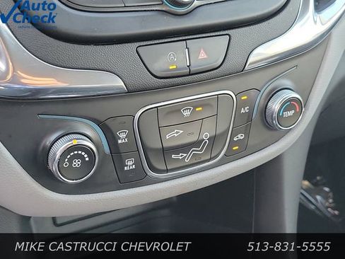 Used 2023 Chevrolet Equinox LS image 18