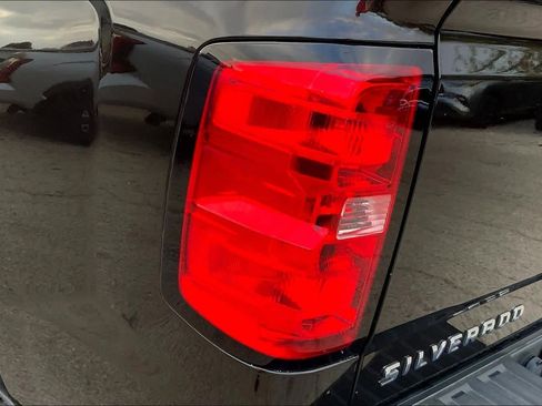 Used 2019 Chevrolet Silverado 1500 LT w/ All Star Edition image 24