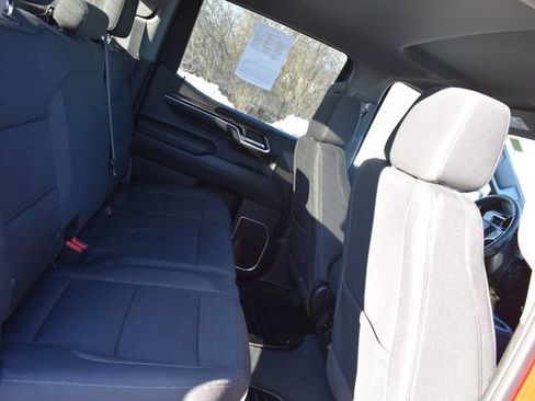 Used 2023 Chevrolet Silverado 1500 LT AWD/4WD image 15