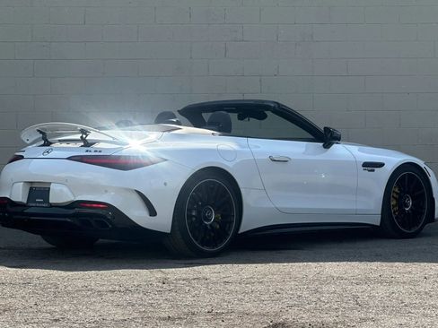 Used 2022 Mercedes-Benz SL 63 AMG 4MATIC image 34