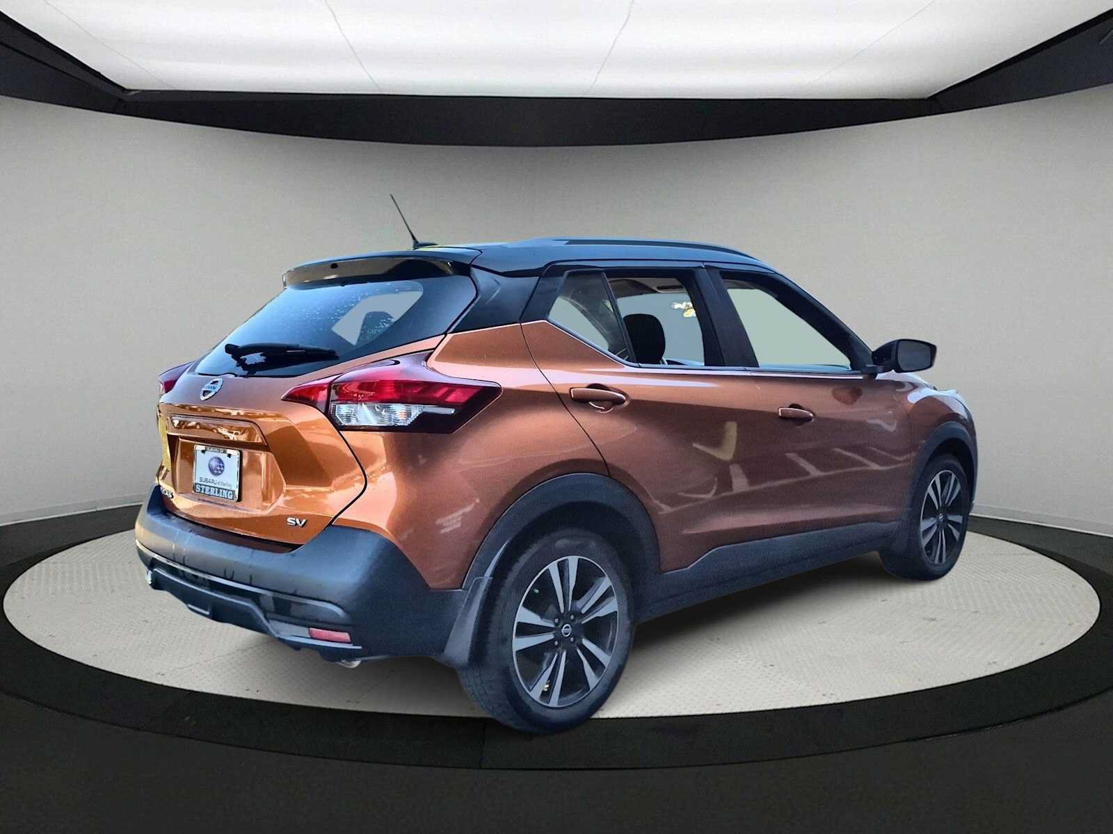 Used 2019 Nissan Kicks SV FWD image 8