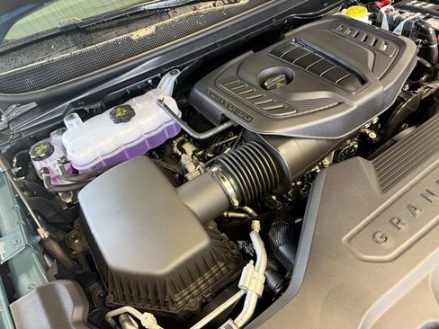 New 2026 Jeep Grand Wagoneer Limited AWD/4WD image 10