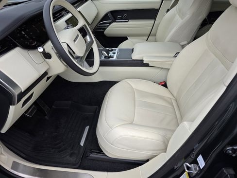 Certified 2023 Land Rover Range Rover SE image 10