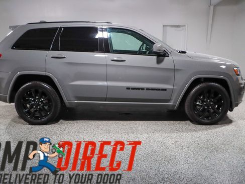 Used 2022 Jeep Grand Cherokee Laredo X RWD image 6
