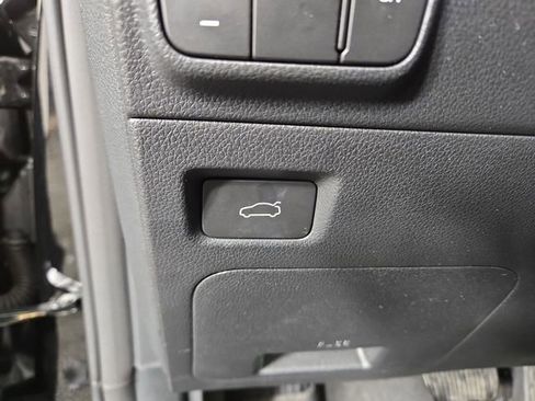 Used 2025 Kia K5 GT-Line w/ GT-Line Premium Package image 28