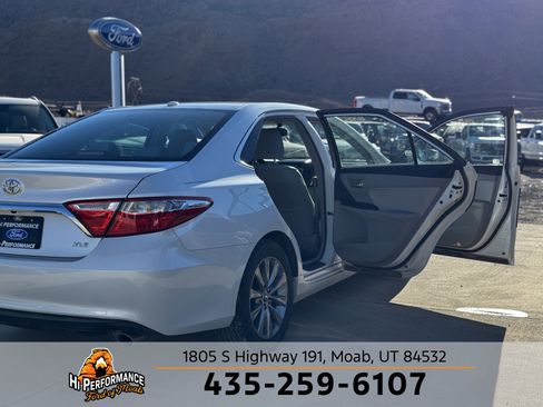 Used 2016 Toyota Camry XLE image 33