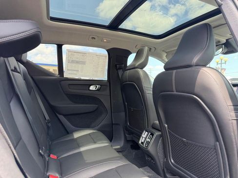 New 2026 Volvo XC40 B5 Plus w/ Protection Package Premier AWD/4WD image 4