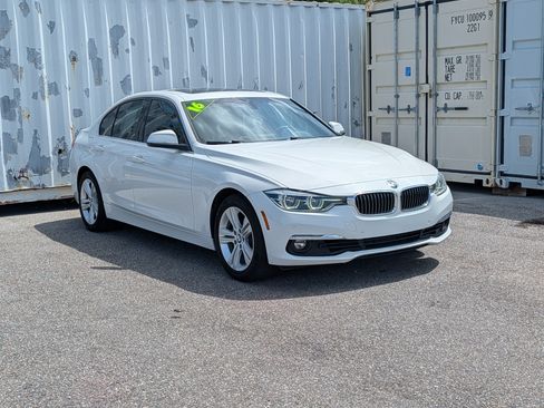 Used 2016 BMW 328i Sedan RWD image 2