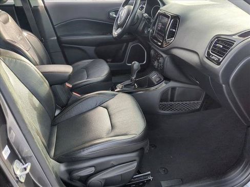 Used 2021 Jeep Compass Limited FWD image 17