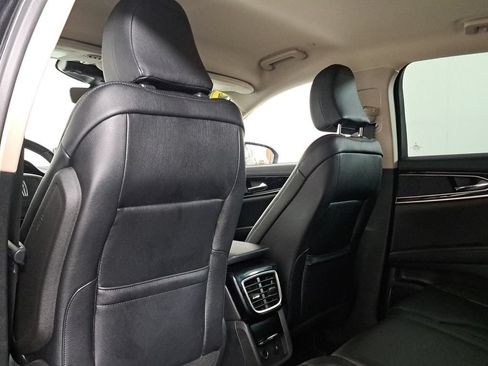 Certified 2022 Lincoln Nautilus FWD w/ Premium Package image 11
