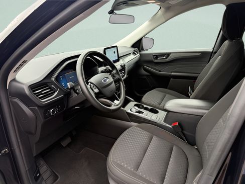 Used 2023 Ford Escape Active AWD/4WD image 4