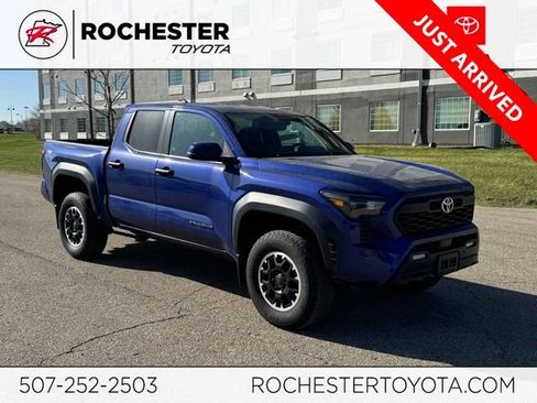 Used 2024 Toyota Tacoma TRD Off-Road w/ TRD Off Road Upgrade Package AWD/4WD image 1