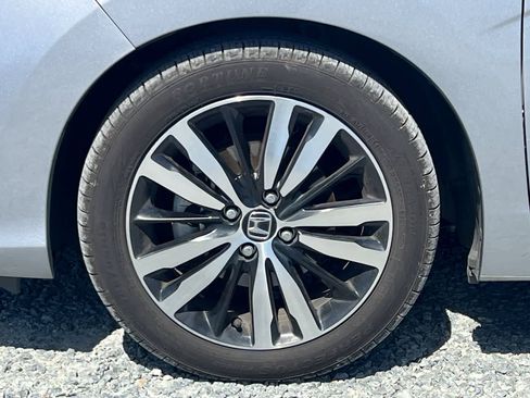 Used 2019 Honda Fit EX image 12