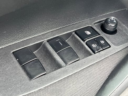 Used 2023 Toyota Corolla LE image 14